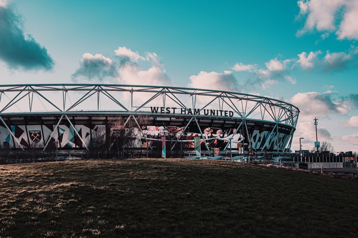 West Ham United: Todo sobre la Membresía en 2025/26 background image